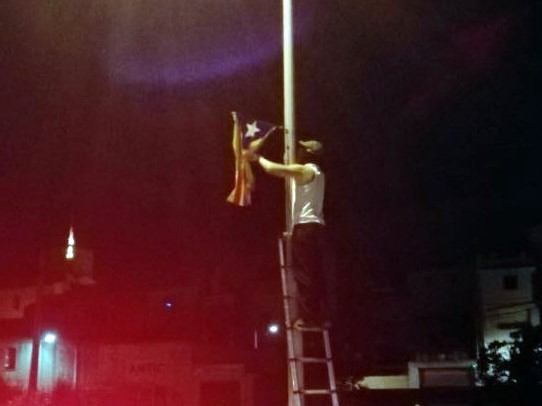 Member of group removing independence flag (ACN)